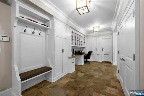 14 Coach Lane Upper Saddle River NJ 07458