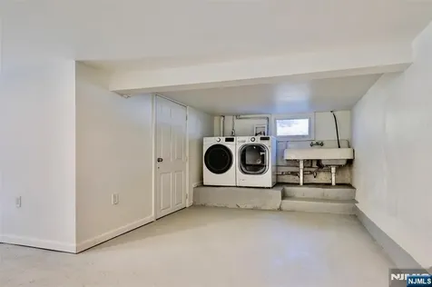 58 Zeliff Avenue Little Falls NJ 07424