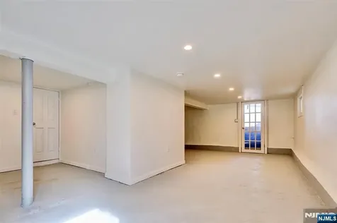 58 Zeliff Avenue Little Falls NJ 07424
