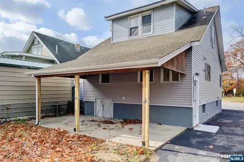 58 Zeliff Avenue Little Falls NJ 07424