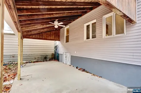 58 Zeliff Avenue Little Falls NJ 07424