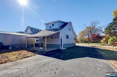 58 Zeliff Avenue Little Falls NJ 07424