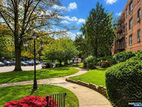 2339 Hudson Terrace Fort Lee NJ 07024