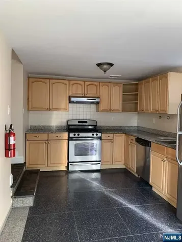 4 Oak Street Cresskill NJ 07626