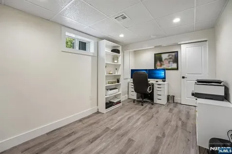 319 James Way Wyckoff NJ 07481