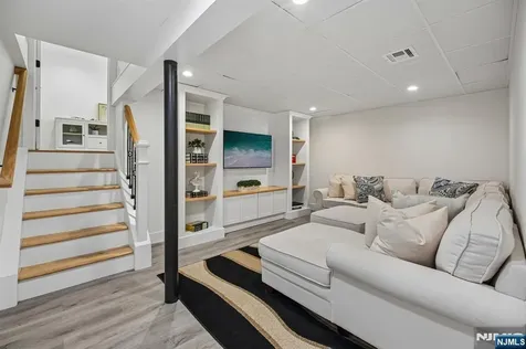 319 James Way Wyckoff NJ 07481