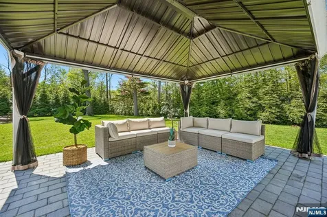 319 James Way Wyckoff NJ 07481
