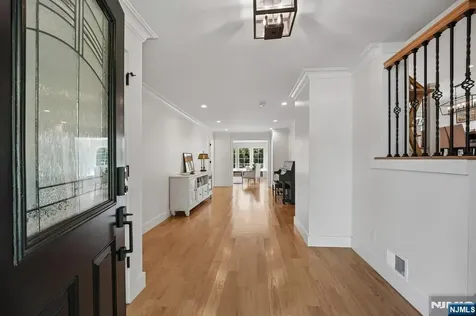 319 James Way Wyckoff NJ 07481