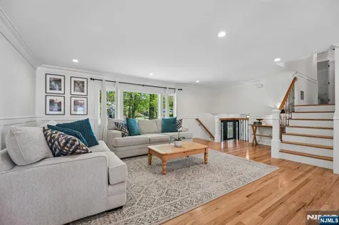 319 James Way Wyckoff NJ 07481