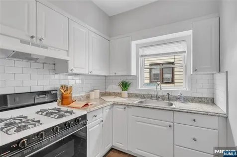 1053 Anderson Avenue Fort Lee NJ 07024