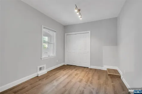 1053 Anderson Avenue Fort Lee NJ 07024
