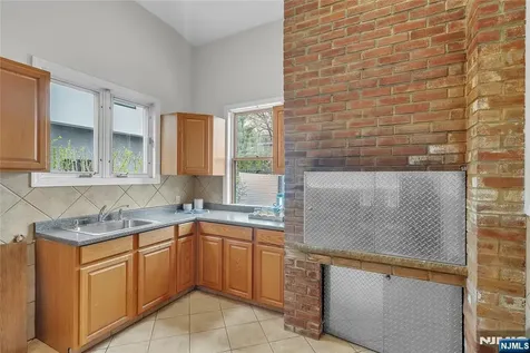 1053 Anderson Avenue Fort Lee NJ 07024