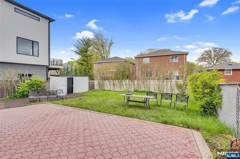 1053 Anderson Avenue Fort Lee NJ 07024