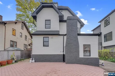 1053 Anderson Avenue Fort Lee NJ 07024