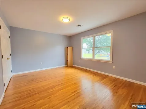 154 Norwood Avenue Lodi NJ 07644