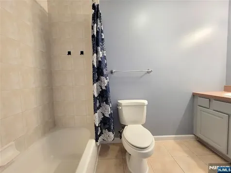 154 Norwood Avenue Lodi NJ 07644