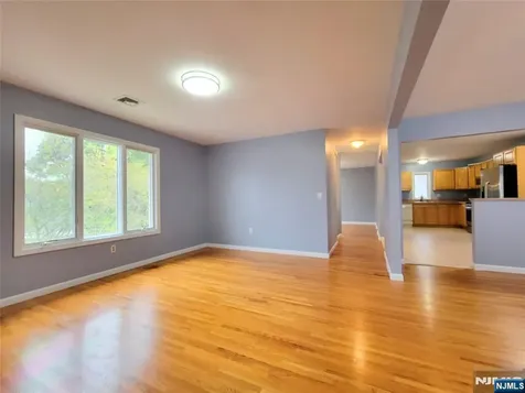 154 Norwood Avenue Lodi NJ 07644