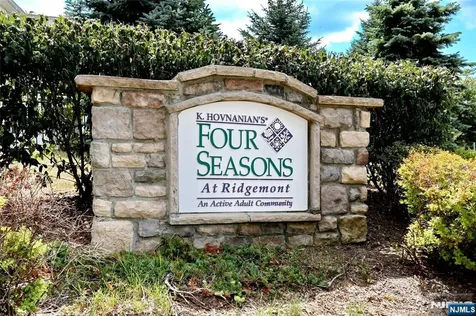 602 Four Seasons Lane Montvale NJ 07645