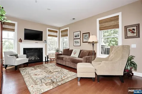602 Four Seasons Lane Montvale NJ 07645