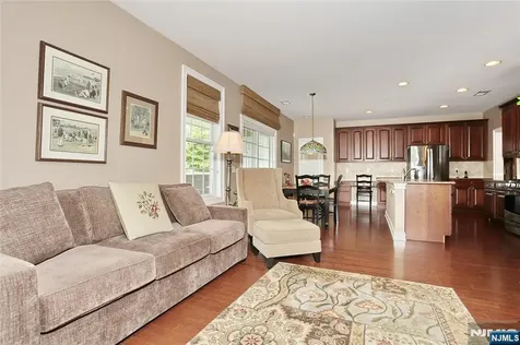 602 Four Seasons Lane Montvale NJ 07645