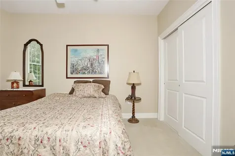 602 Four Seasons Lane Montvale NJ 07645