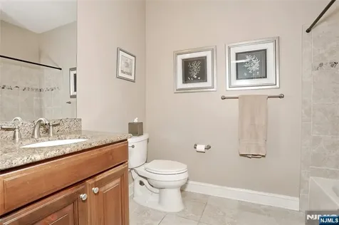 602 Four Seasons Lane Montvale NJ 07645
