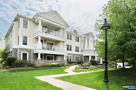 602 Four Seasons Lane Montvale NJ 07645