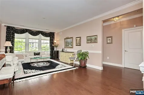602 Four Seasons Lane Montvale NJ 07645