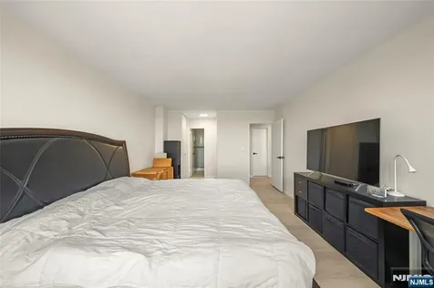 2100 Linwood Avenue Fort Lee NJ 07024