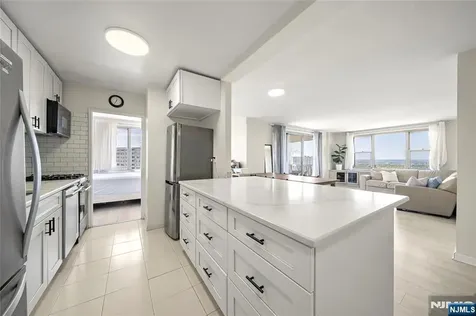 2100 Linwood Avenue Fort Lee NJ 07024