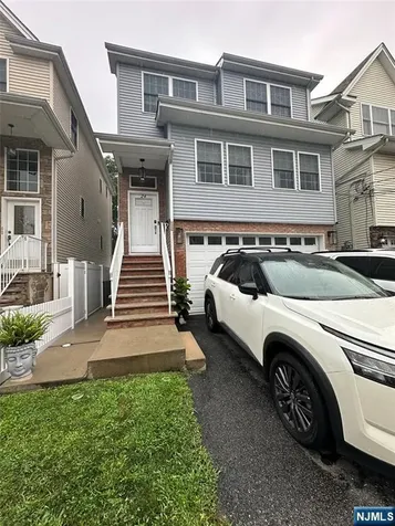 24 New Street Bayonne NJ 07002
