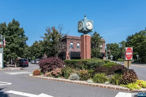 140 W Allendale Avenue Allendale NJ 07401