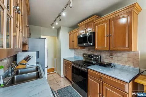 300 Winston Drive Cliffside Park NJ 07010