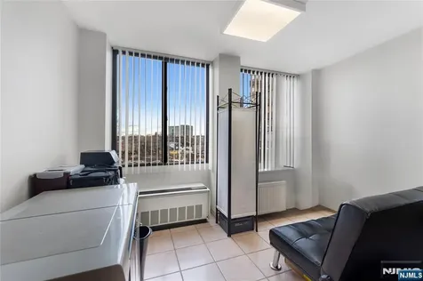 300 Winston Drive Cliffside Park NJ 07010
