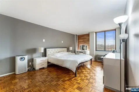 300 Winston Drive Cliffside Park NJ 07010