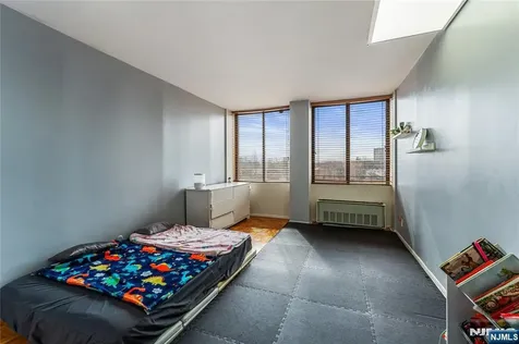 300 Winston Drive Cliffside Park NJ 07010