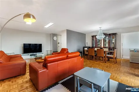 300 Winston Drive Cliffside Park NJ 07010