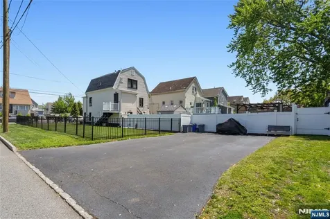 47 Van Pelt Place Little Falls NJ 07424