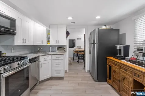 47 Van Pelt Place Little Falls NJ 07424