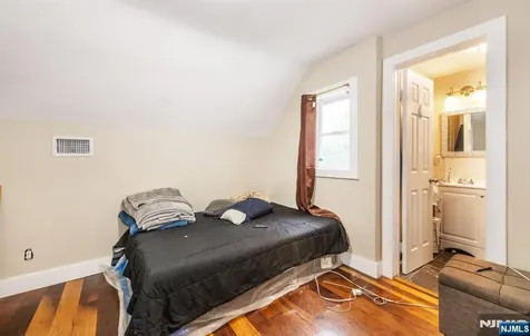 21 Chestnut Street Garfield NJ 07026