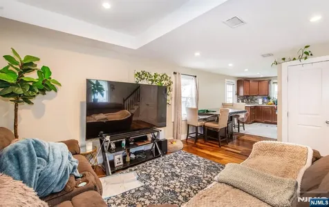 21 Chestnut Street Garfield NJ 07026
