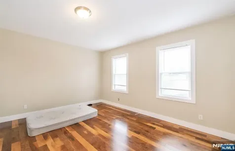 21 Chestnut Street Garfield NJ 07026