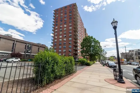 500 Central Avenue Union City NJ 07087