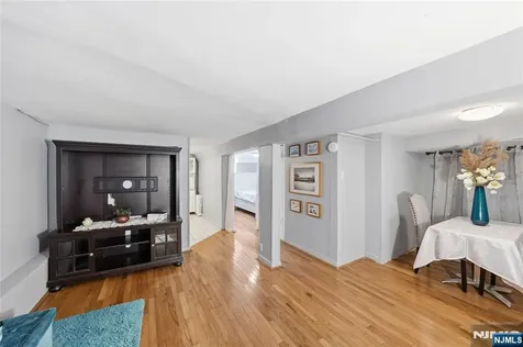 8401 2nd Avenue North Bergen NJ 07047