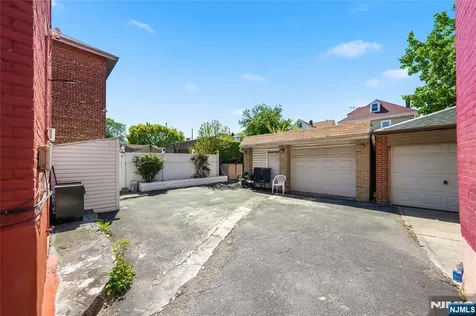 8401 2nd Avenue North Bergen NJ 07047