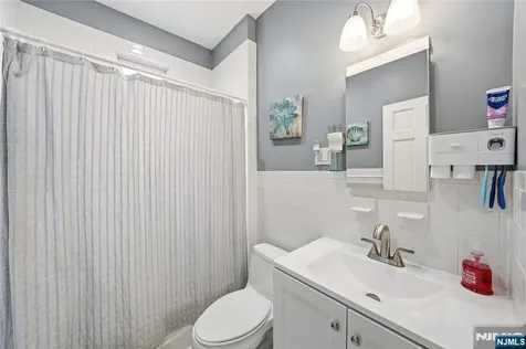 8401 2nd Avenue North Bergen NJ 07047
