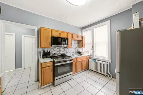 8401 2nd Avenue North Bergen NJ 07047