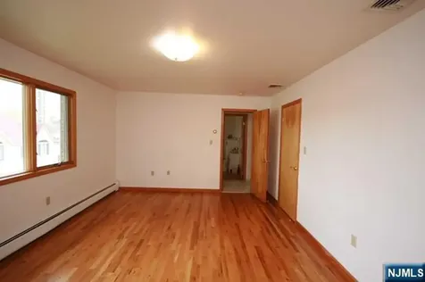 31 Marion Avenue Cliffside Park NJ 07010