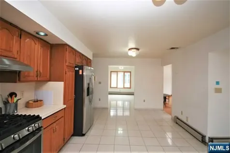31 Marion Avenue Cliffside Park NJ 07010