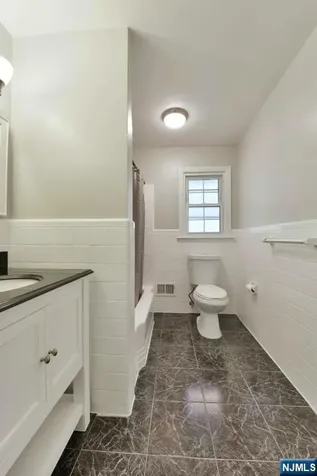 4 Marconi Street Tenafly NJ 07670